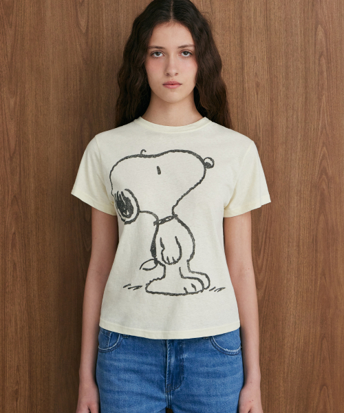 LADY VOLUME(レディーボリューム)の「ソロスヌーピーTシャツ (クリーム)(Tシャツ/カットソー・レディース・その他・MEDIUM/SMALL)」の1枚目の写真