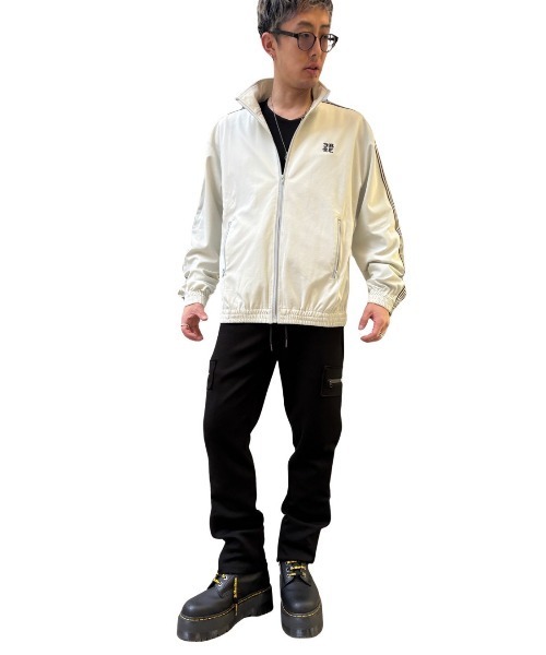 COOK JEANS（クックジーンズ）の「テープトラックジャケット（その他アウター・メンズ・ブラック/アイボリー・MEDIUM/LARGE）」の2枚目の写真