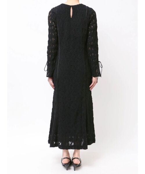 LAGUNAMOON(ラグナムーン)の「カットアウトデザインレースワンピース(ワンピース・レディース・ブラック/ホワイト・MEDIUM/SMALL)」の6枚目の写真