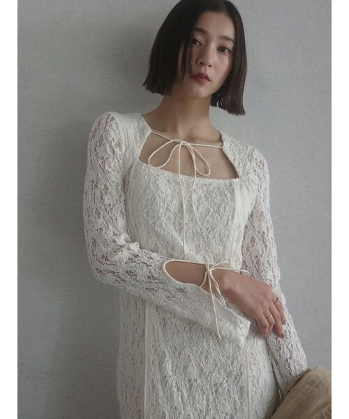 LAGUNAMOON(ラグナムーン)の「カットアウトデザインレースワンピース(ワンピース・レディース・ブラック/ホワイト・MEDIUM/SMALL)」の2枚目の写真