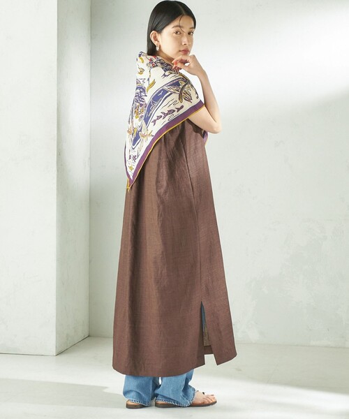 BINDU(ビンドゥー)の「BINDU: スカーフ 100×100(バンダナ/スカーフ・レディース・オレンジ/ネイビー/ライトブルー/ナチュラル/ブルー系その他/サックスブルー・ONE SIZE)」の15枚目の写真
