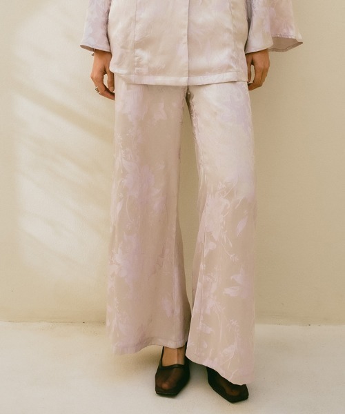 sahara(サハラ)の「Satin Jacquard Pants(その他パンツ・レディース・ライトブルー/ブラック/パープル・FREE)」の3枚目の写真