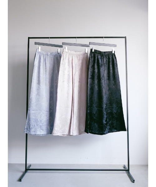 sahara(サハラ)の「Satin Jacquard Pants(その他パンツ・レディース・ライトブルー/ブラック/パープル・FREE)」の12枚目の写真