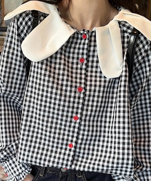 SHOUYO(ショウヨウ)の「ビッグカラー×ギンガムチェックブラウス/レッドボタンがアクセント(シャツ/ブラウス・レディース・ブラック・M)」の2枚目の写真
