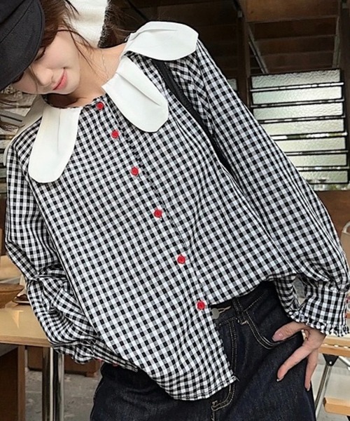 SHOUYO(ショウヨウ)の「ビッグカラー×ギンガムチェックブラウス/レッドボタンがアクセント(シャツ/ブラウス・レディース・ブラック・M)」の12枚目の写真