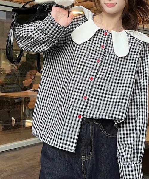 SHOUYO(ショウヨウ)の「ビッグカラー×ギンガムチェックブラウス/レッドボタンがアクセント(シャツ/ブラウス・レディース・ブラック・M)」の13枚目の写真