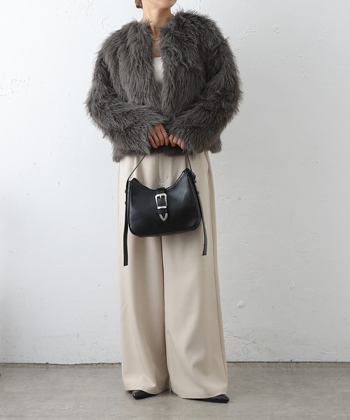 COLONY 2139（コロニートゥーワンスリーナイン）の「ロングファーノーカラーショートコート（ノーカラーコート・レディース・アイボリー/チャコールグレー/ベージュ・FREE）」の11枚目の写真