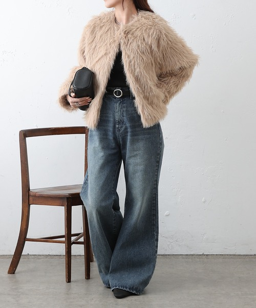 COLONY 2139（コロニートゥーワンスリーナイン）の「ロングファーノーカラーショートコート（ノーカラーコート・レディース・アイボリー/チャコールグレー/ベージュ・FREE）」の19枚目の写真