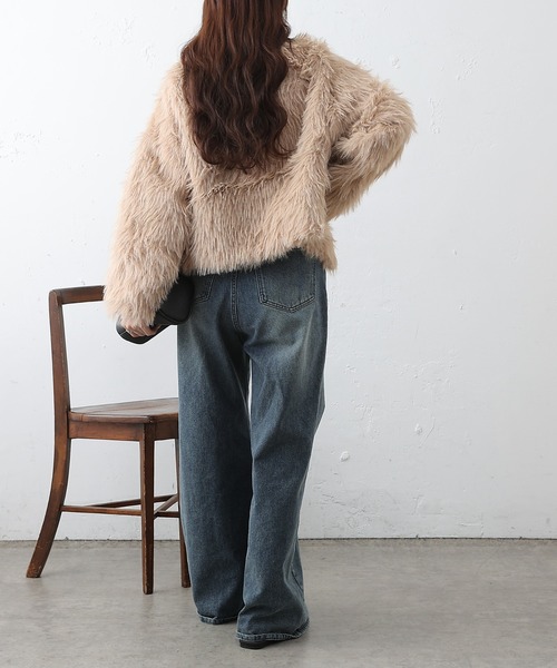 COLONY 2139（コロニートゥーワンスリーナイン）の「ロングファーノーカラーショートコート（ノーカラーコート・レディース・アイボリー/チャコールグレー/ベージュ・FREE）」の21枚目の写真