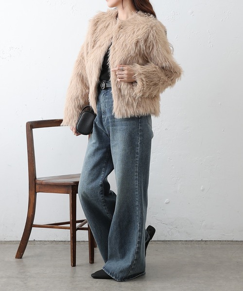 COLONY 2139（コロニートゥーワンスリーナイン）の「ロングファーノーカラーショートコート（ノーカラーコート・レディース・アイボリー/チャコールグレー/ベージュ・FREE）」の20枚目の写真