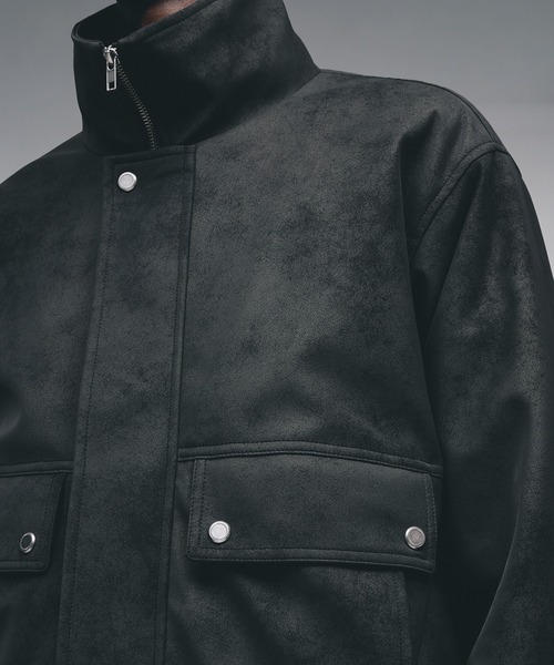 Adoon plain（アドーンプレーン）の「Faux Suede Stand Neck Blouson / フェイクスウェードスタンドネックブルゾン（ブルゾン・メンズ・ブラック/ブラウン・MEDIUM/LARGE）」の12枚目の写真