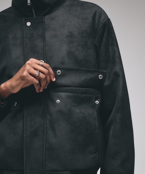 Adoon plain（アドーンプレーン）の「Faux Suede Stand Neck Blouson / フェイクスウェードスタンドネックブルゾン（ブルゾン・メンズ・ブラック/ブラウン・MEDIUM/LARGE）」の13枚目の写真