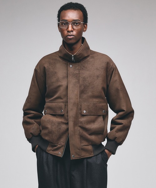 Adoon plain（アドーンプレーン）の「Faux Suede Stand Neck Blouson / フェイクスウェードスタンドネックブルゾン（ブルゾン・メンズ・ブラック/ブラウン・MEDIUM/LARGE）」の22枚目の写真