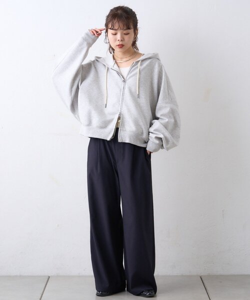 CIAOPANIC TYPY(チャオパニックティピー)の「【ゆるっと抜け感大人フーディー】ピグメントダンボールパーカー(パーカー・レディース・イエロー/ネイビー/ピンク/チャコールグレー/グレー・ONE SIZE)」の8枚目の写真