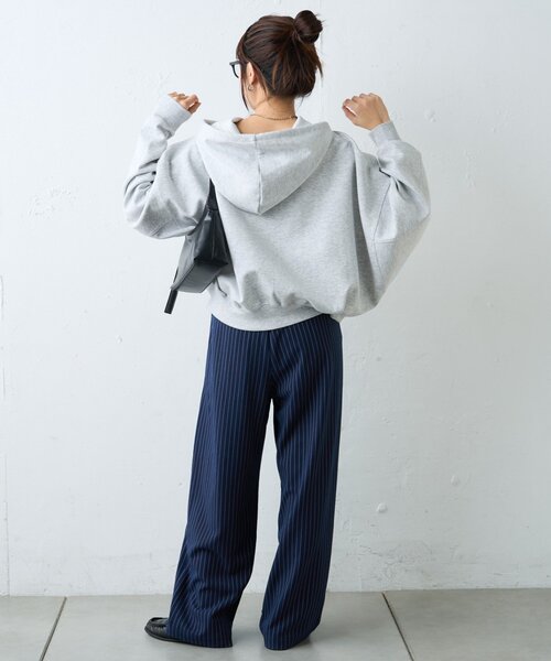 CIAOPANIC TYPY(チャオパニックティピー)の「【ゆるっと抜け感大人フーディー】ピグメントダンボールパーカー(パーカー・レディース・イエロー/ネイビー/ピンク/チャコールグレー/グレー・ONE SIZE)」の15枚目の写真