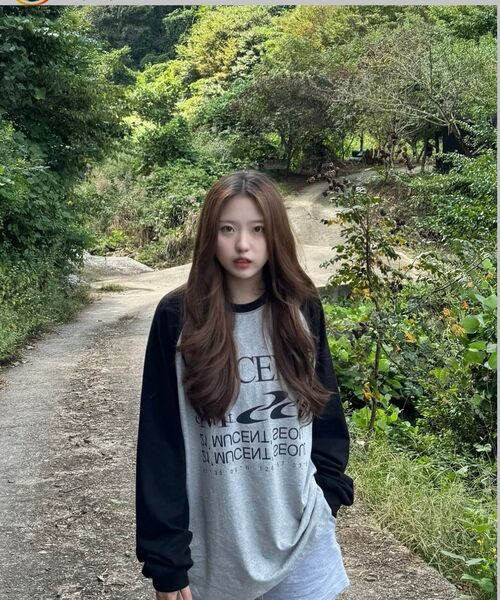 MUCENT(ムセント)の「エッセンシャルロゴナグランロングスリーブ配色ロングスリーブ長袖Tシャツ男女共用(2カラー)(Tシャツ/カットソー・レディース・その他/ブラック・FREE)」の13枚目の写真