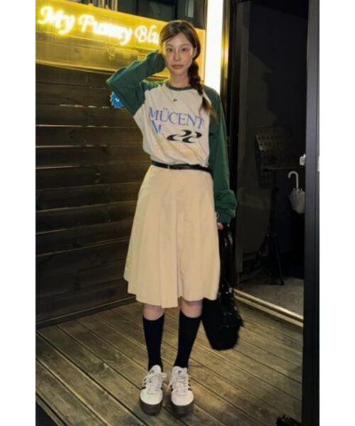 MUCENT(ムセント)の「エッセンシャルロゴナグランロングスリーブ配色ロングスリーブ長袖Tシャツ男女共用(2カラー)(Tシャツ/カットソー・レディース・その他/ブラック・FREE)」の6枚目の写真