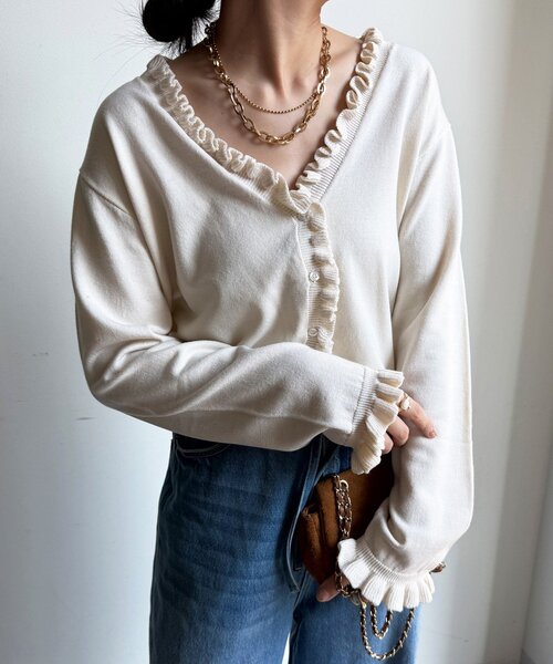 DouDou（ドゥドゥ）の「【WEB限定】ニットフリルカーディガン（カーディガン/ボレロ・レディース・グレー/ブラック/アイボリー・FREE）」の2枚目の写真