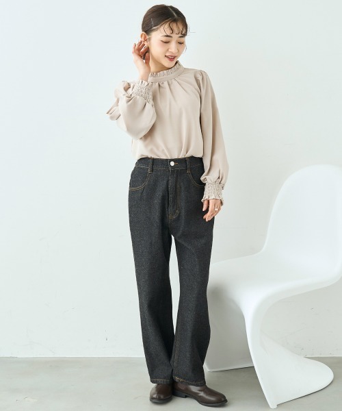 mil（ミル）の「フリルカラー ボリュームスリーブ ブラウス【586122】（シャツ/ブラウス・レディース・グレイッシュベージュ/ブラック/オフホワイト・XS/S）」の11枚目の写真