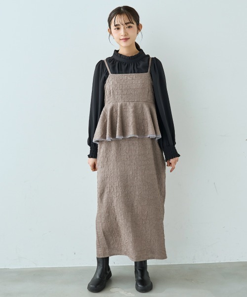 mil（ミル）の「フリルカラー ボリュームスリーブ ブラウス【586122】（シャツ/ブラウス・レディース・グレイッシュベージュ/ブラック/オフホワイト・XS/S）」の18枚目の写真