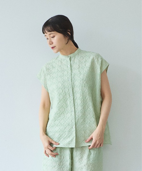 yuni（ユニ　）の「単色刺繍 french sleevesブラウス（シャツ/ブラウス・レディース・ブラック/ベージュ/グリーン・FREE）」の3枚目の写真