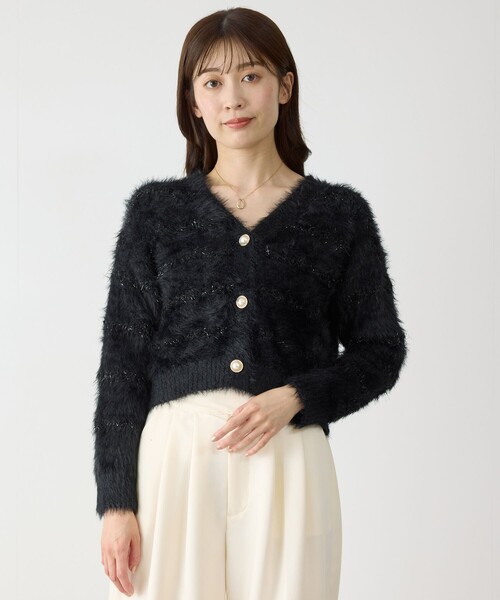 Jayro(ジャイロ)の「ファーパールボタンカーディガン(カーディガン/ボレロ・レディース・ベージュ/ブラック/ホワイト系その他・FREE)」の4枚目の写真