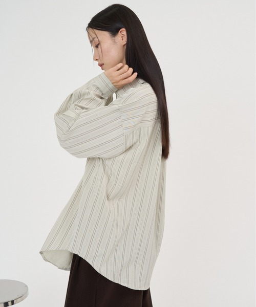 NUJOH（ヌゾ）の「Soft Line Oversized Shirt / ソフトラインオーバーサイズシャツ（シャツ/ブラウス・レディース・ホワイト/グリーン/イエロー/ブルー・FREE）」の6枚目の写真