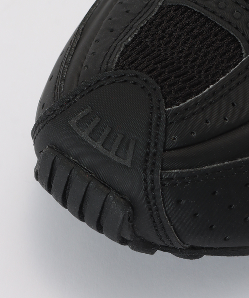 NIKE（ナイキ）の「NIKE / ナイキ W SHOX R4（スニーカー・レディース・ブラック・25cm/24cm/23cm）」の5枚目の写真