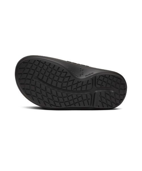 OOFOS(ウーフォス)の「ウーフォス OOFOS OOahh+ Black(サンダル・メンズ・ブラック・23.0cm/24.0cm/25.0cm/26.0cm/27.0cm/28.0cm/29.0cm)」の7枚目の写真