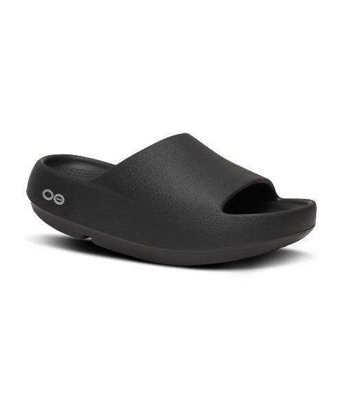 OOFOS(ウーフォス)の「ウーフォス OOFOS OOahh+ Black(サンダル・メンズ・ブラック・23.0cm/24.0cm/25.0cm/26.0cm/27.0cm/28.0cm/29.0cm)」の6枚目の写真