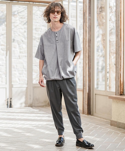 CAMBIO（カンビオ）の「mt10261-Classic Pinstripe Hem Shirring Short Sleeve Pullover プルオーバー(S67726cmb)（Tシャツ/カットソー・メンズ・ブラック/チャコールグレー/ミックスグレー/グレイッシュベージュ・S/M/L）」の7枚目の写真