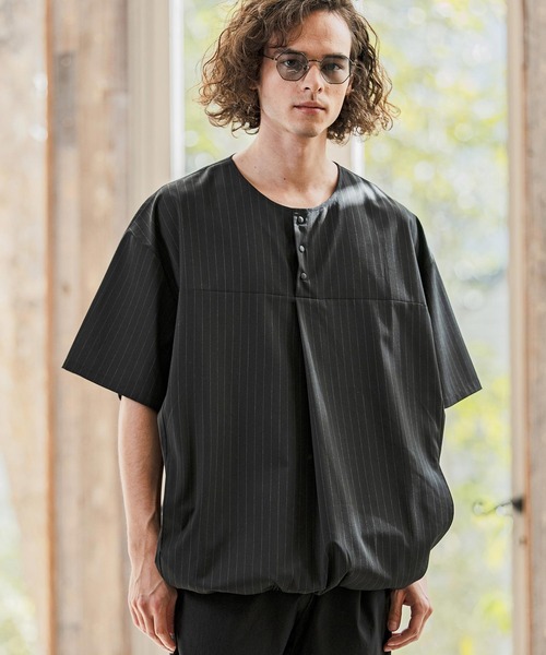 CAMBIO（カンビオ）の「mt10261-Classic Pinstripe Hem Shirring Short Sleeve Pullover プルオーバー(S67726cmb)（Tシャツ/カットソー・メンズ・ブラック/チャコールグレー/ミックスグレー/グレイッシュベージュ・S/M/L）」の21枚目の写真