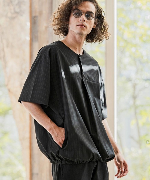 CAMBIO（カンビオ）の「mt10261-Classic Pinstripe Hem Shirring Short Sleeve Pullover プルオーバー(S67726cmb)（Tシャツ/カットソー・メンズ・ブラック/チャコールグレー/ミックスグレー/グレイッシュベージュ・S/M/L）」の22枚目の写真