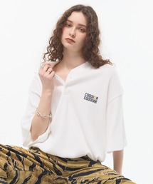 CODDERR（コーダー）の「【CODDERR】ロゴ刺繍 ドローコード ヘンリーネック ワッフル半袖Tシャツ（Tシャツ/カットソー）」