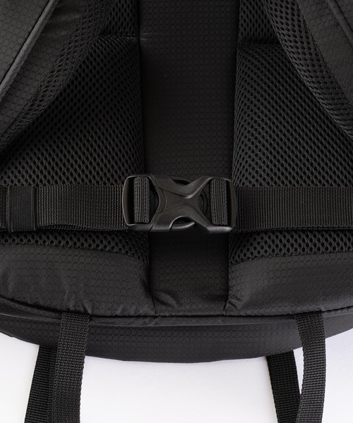 Gramicci（グラミチ）の「DAY PACK 25L（バックパック/リュック・メンズ・ブラック/オリーブ・F）」の6枚目の写真