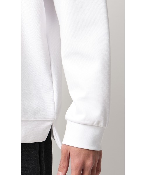 AOYAMA（アオヤマ）の「ゼロプレッシャーポンチクルーネックＴシャツ【長袖】<ハリと伸縮性、上品な光沢が特徴のポンチニット>（Tシャツ/カットソー・メンズ・ブラック/ホワイト・LL/L/M/S）」の4枚目の写真