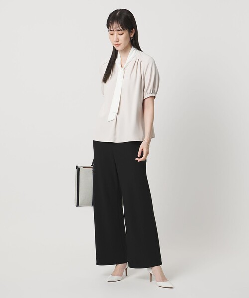 UNITED ARROWS（ユナイテッドアローズ）の「Drapy バイアス イージー パンツ ‐ウォッシャブル‐（スラックス・レディース・ブラック/ネイビー・38/36/40）」の6枚目の写真