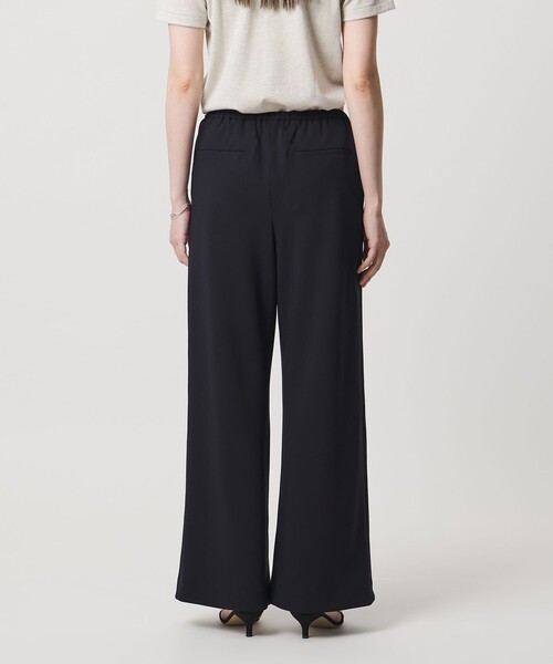 UNITED ARROWS（ユナイテッドアローズ）の「Drapy バイアス イージー パンツ ‐ウォッシャブル‐（スラックス・レディース・ブラック/ネイビー・38/36/40）」の11枚目の写真