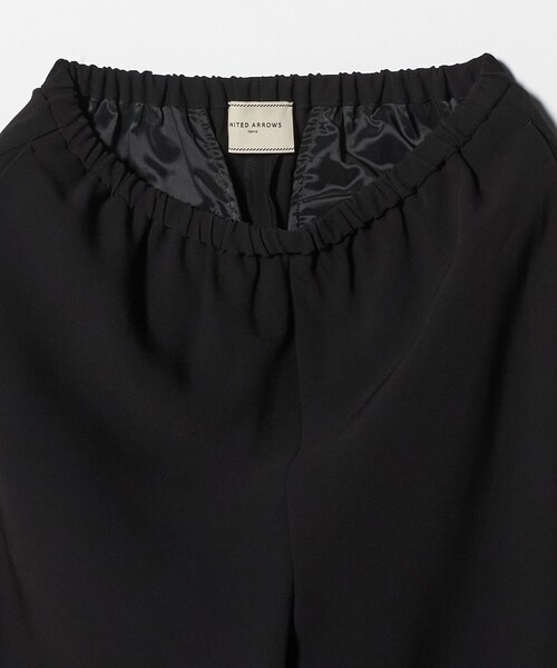 UNITED ARROWS（ユナイテッドアローズ）の「Drapy バイアス イージー パンツ ‐ウォッシャブル‐（スラックス・レディース・ブラック/ネイビー・38/36/40）」の22枚目の写真