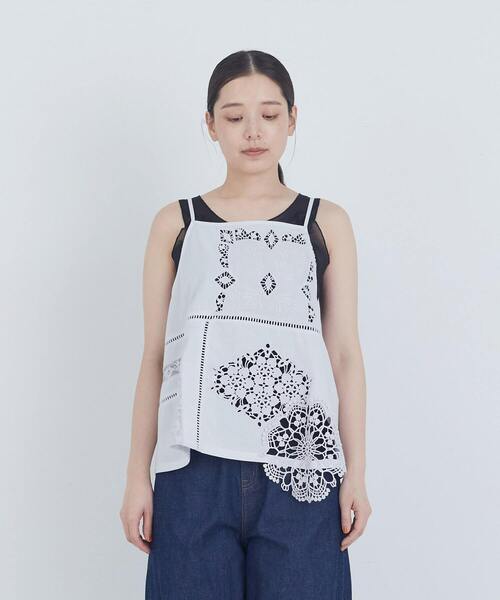 ADIEU TRISTESSE(アデュートリステス)の「ポプリン刺繍キャミソール(キャミソール・レディース・オフホワイト/ブルーグレー/ブラック・38)」の8枚目の写真