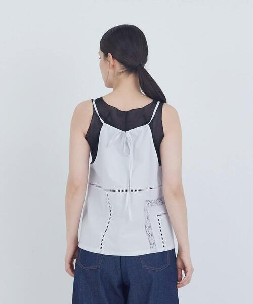 ADIEU TRISTESSE(アデュートリステス)の「ポプリン刺繍キャミソール(キャミソール・レディース・オフホワイト/ブルーグレー/ブラック・38)」の10枚目の写真