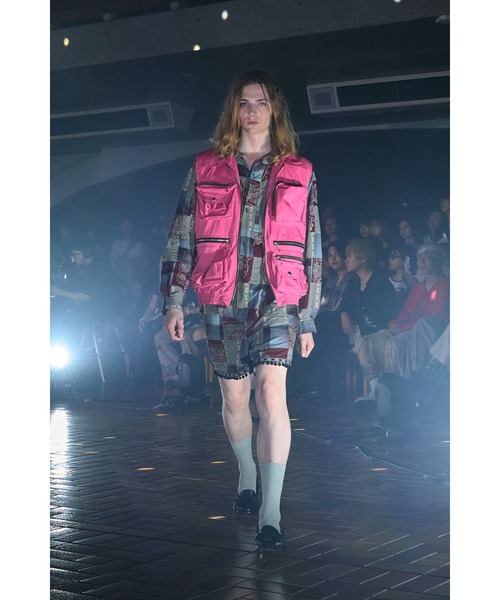 SUGARHILL（シュガーヒル）の「PATCH-WORK SHIRT（シャツ/ブラウス・メンズ・ブラック/レッド・2）」の3枚目の写真