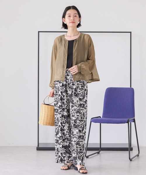 AMERICAN HOLIC（アメリカンホリック）の「【WEB限定】ノーカラーシアーZIPブルゾン（ノーカラージャケット・レディース・オリーブ/ブラック・L/M）」の13枚目の写真