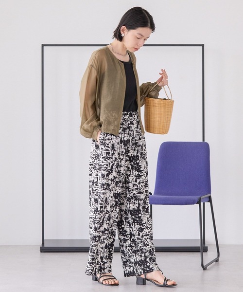 AMERICAN HOLIC（アメリカンホリック）の「【WEB限定】ノーカラーシアーZIPブルゾン（ノーカラージャケット・レディース・オリーブ/ブラック・L/M）」の14枚目の写真