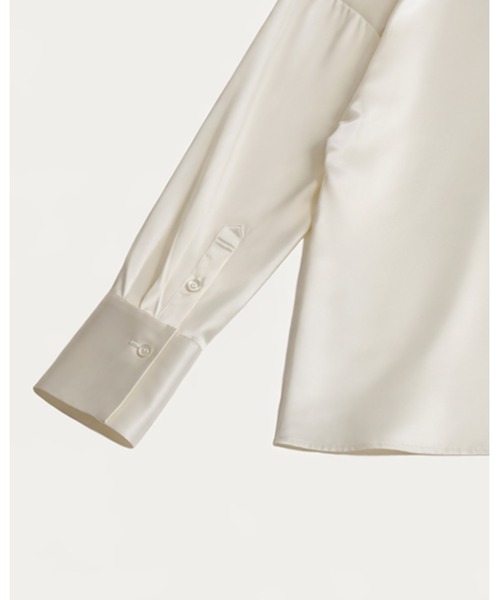 kiehtova(キエトヴァ)の「【kiehtova】EFFORTLESS V-NECK SHIRT/エフォートレスブイネックシャツ(シャツ/ブラウス・レディース・サックスブルー/ホワイト・FREE)」の14枚目の写真