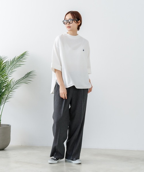 BEVERLY HILLS POLO CLUB(ビバリーヒルズポロクラブ)の「【BEVERLY HILLS POLO CLUB/ビバリーヒルズポロクラブ】【二の腕すっきり・腰回りカバー】ミニ裏毛 袖ロールアップTシャツ 着痩せ 絶妙な丈感(Tシャツ/カットソー・レディース・ライトグリーン/ネイビー/ブラック/オフホワイト・MEDIUM/LARGE)」の9枚目の写真