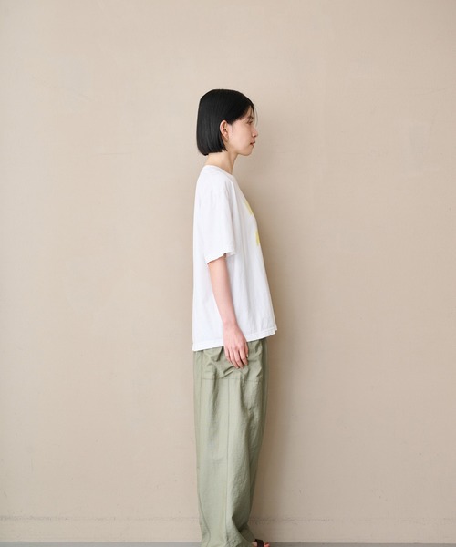 kha:ki（カーキ）の「「KHA:KI / カーキ」BOX TEE -LEAVE ME ALONE-（Tシャツ/カットソー・レディース・ホワイト/ブラック/ブルー・1）」の20枚目の写真