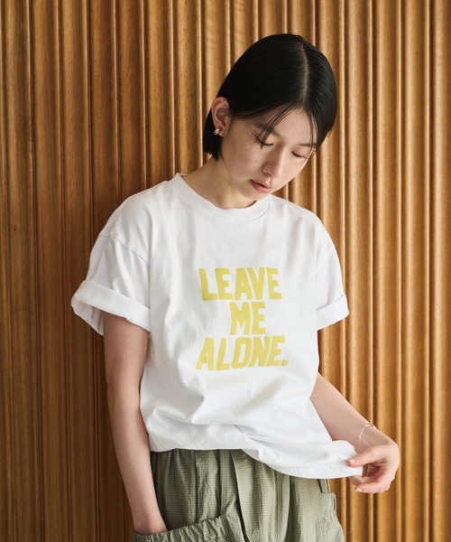 kha:ki（カーキ）の「「KHA:KI / カーキ」BOX TEE -LEAVE ME ALONE-（Tシャツ/カットソー・レディース・ホワイト/ブラック/ブルー・1）」の22枚目の写真