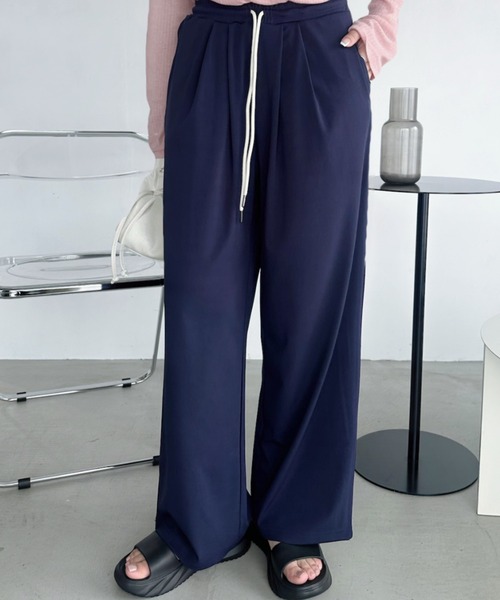 umune（ウムネ）の「ワイドパンツ イージーパンツ とろみ素材 ウエストゴム タック入り フルレングス 体型カバー 楽ちん リラックス カジュアル 秋冬（その他パンツ・レディース・ベージュ/モカ/ネイビー・M/L）」の14枚目の写真