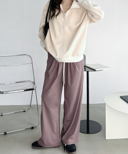 umune（ウムネ）の「ワイドパンツ イージーパンツ とろみ素材 ウエストゴム タック入り フルレングス 体型カバー 楽ちん リラックス カジュアル 秋冬（その他パンツ・レディース・ベージュ/モカ/ネイビー・M/L）」の4枚目の写真